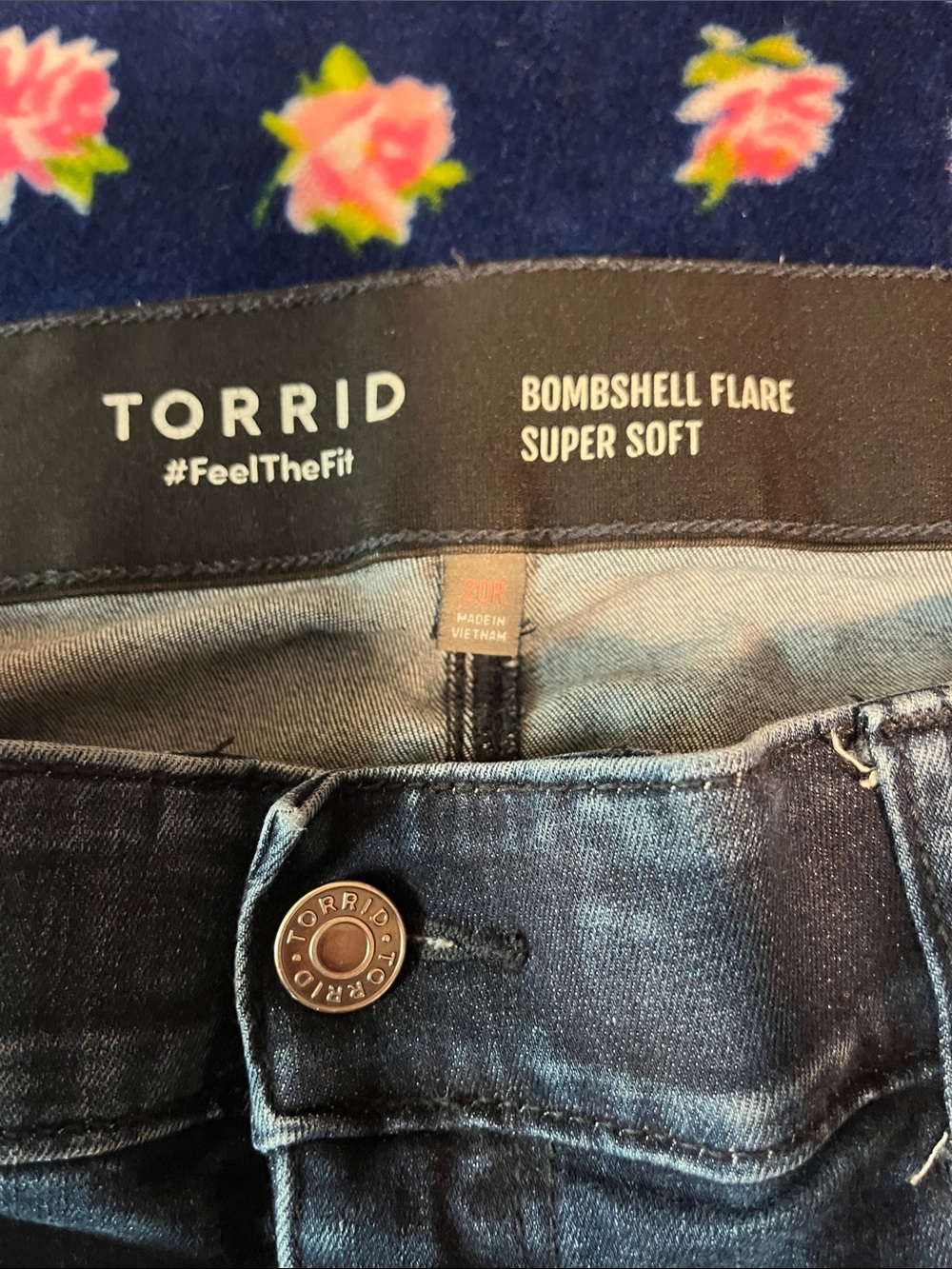 Torrid Bombshell Flare Super Soft Jeans, Size 20 regular - Picture 6 of 10